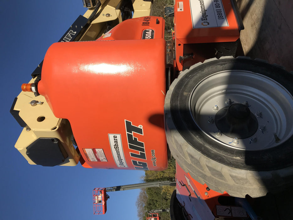 2019 JLG E450AJ