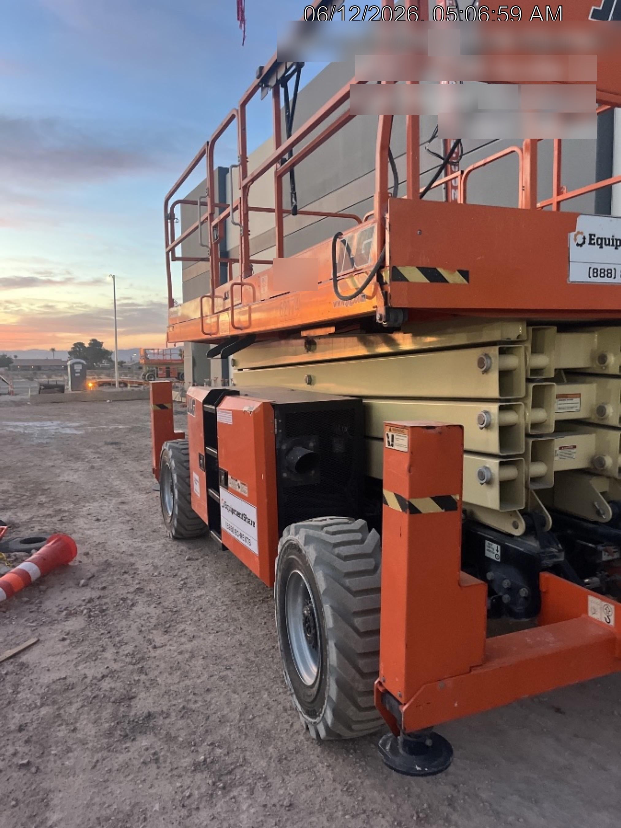 2020 JLG 430LRT
