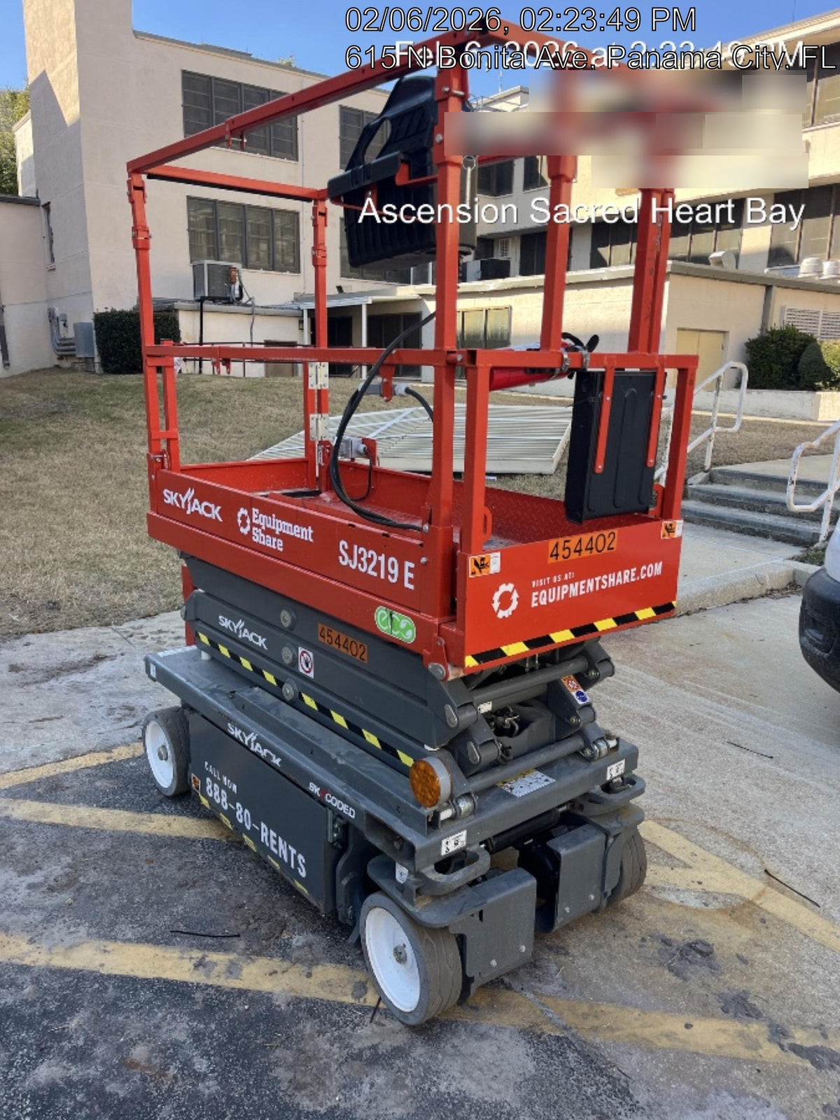 2024 Skyjack SJ3219 Electric Drive, Sld NM Tires, DBcns, RFRails, Power to Platform, T3 + Access Control