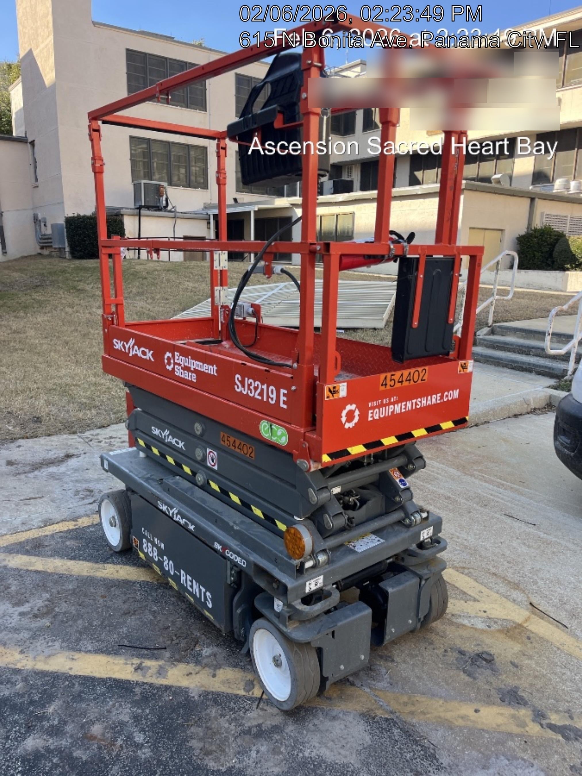 2024 Skyjack SJ3219 Electric Drive, Sld NM Tires, DBcns, RFRails, Power to Platform, T3 + Access Control