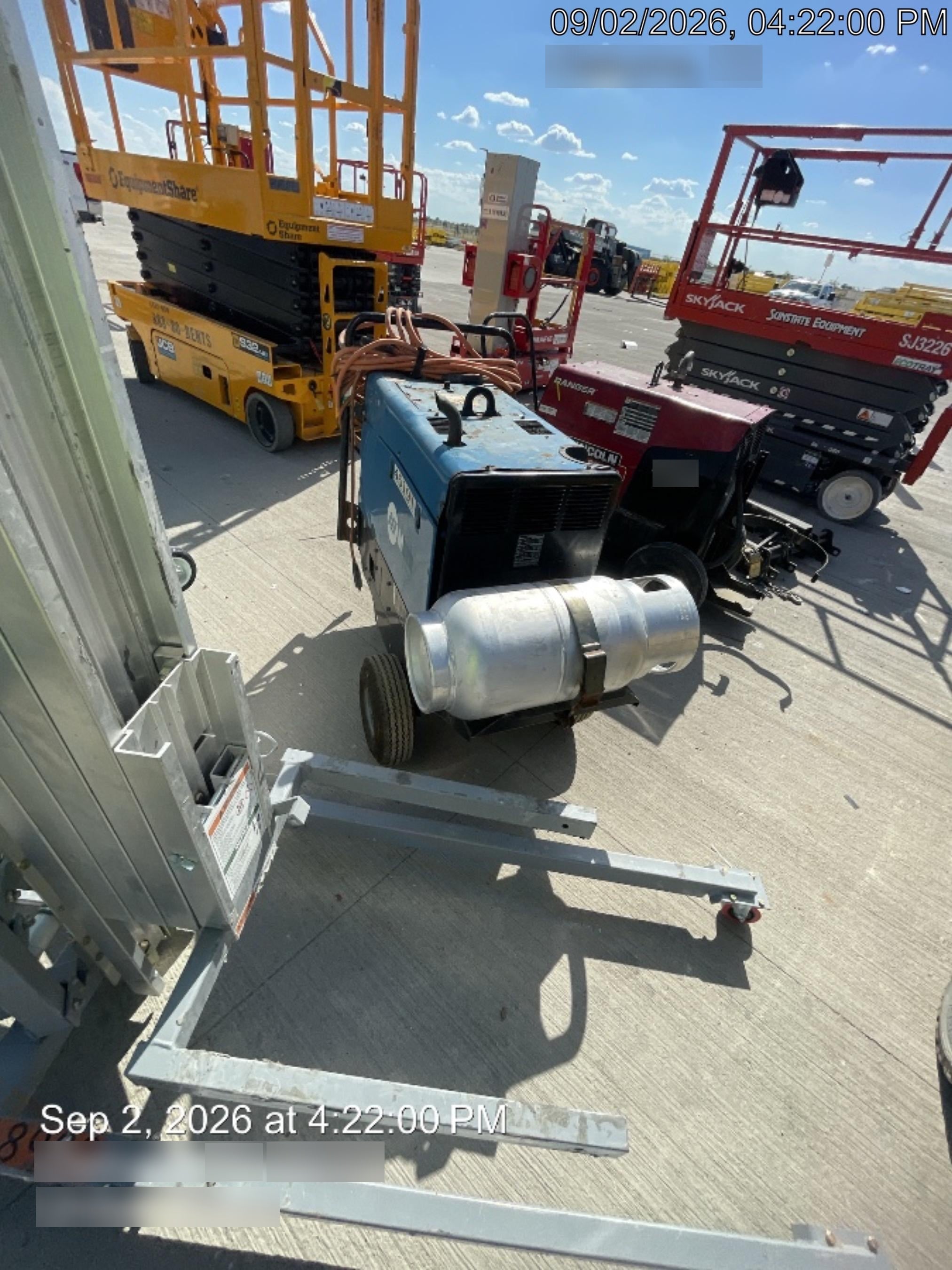 2019 Miller Electric BOBCAT 250 Standard w/Running Gear, Bracket, Hose