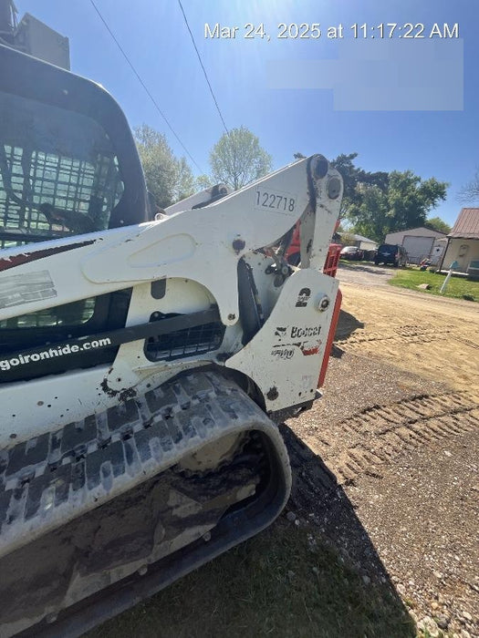 2020 Bobcat T740 74Hp T4, Cab/Heat/Air, Selectable Joystick Controls, Aux Hydraulics, Backup Alarm, P29 Performance Package, Rubber Tracks, Auto Ride Control, Reversing Fan, 7-Pin Attachment Control Kit