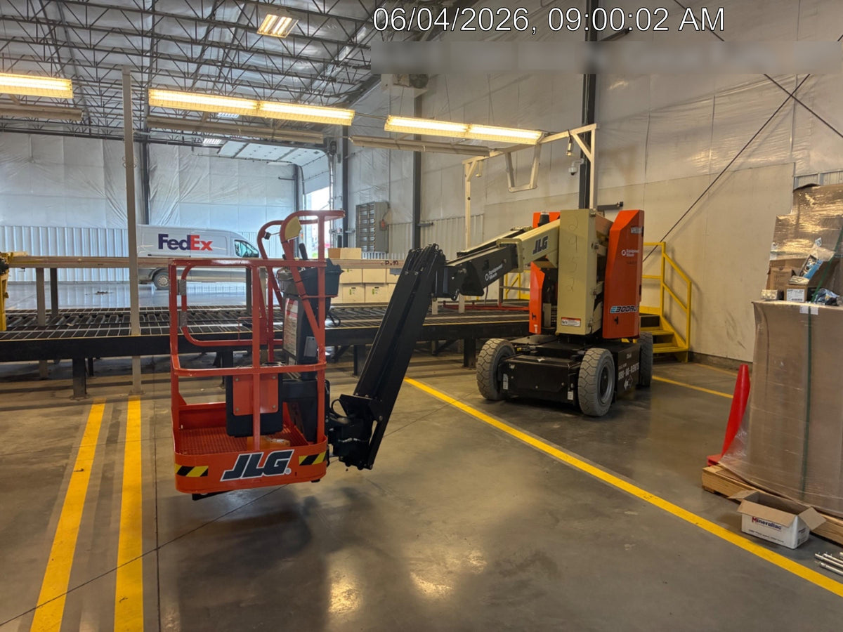 2025 JLG E300AJP