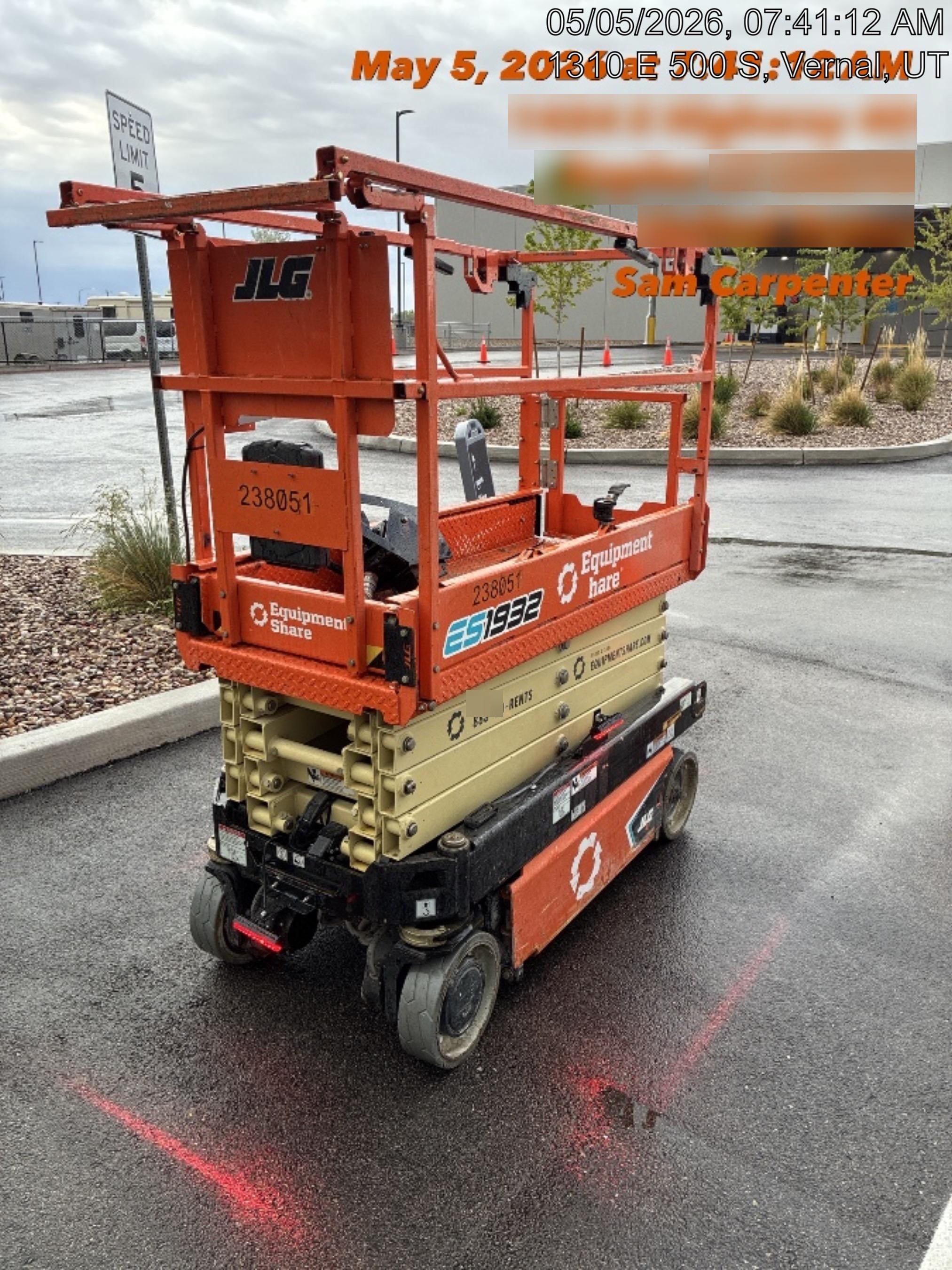 2022 JLG ES1932