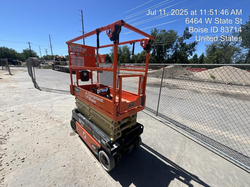 2025 JLG ES1932