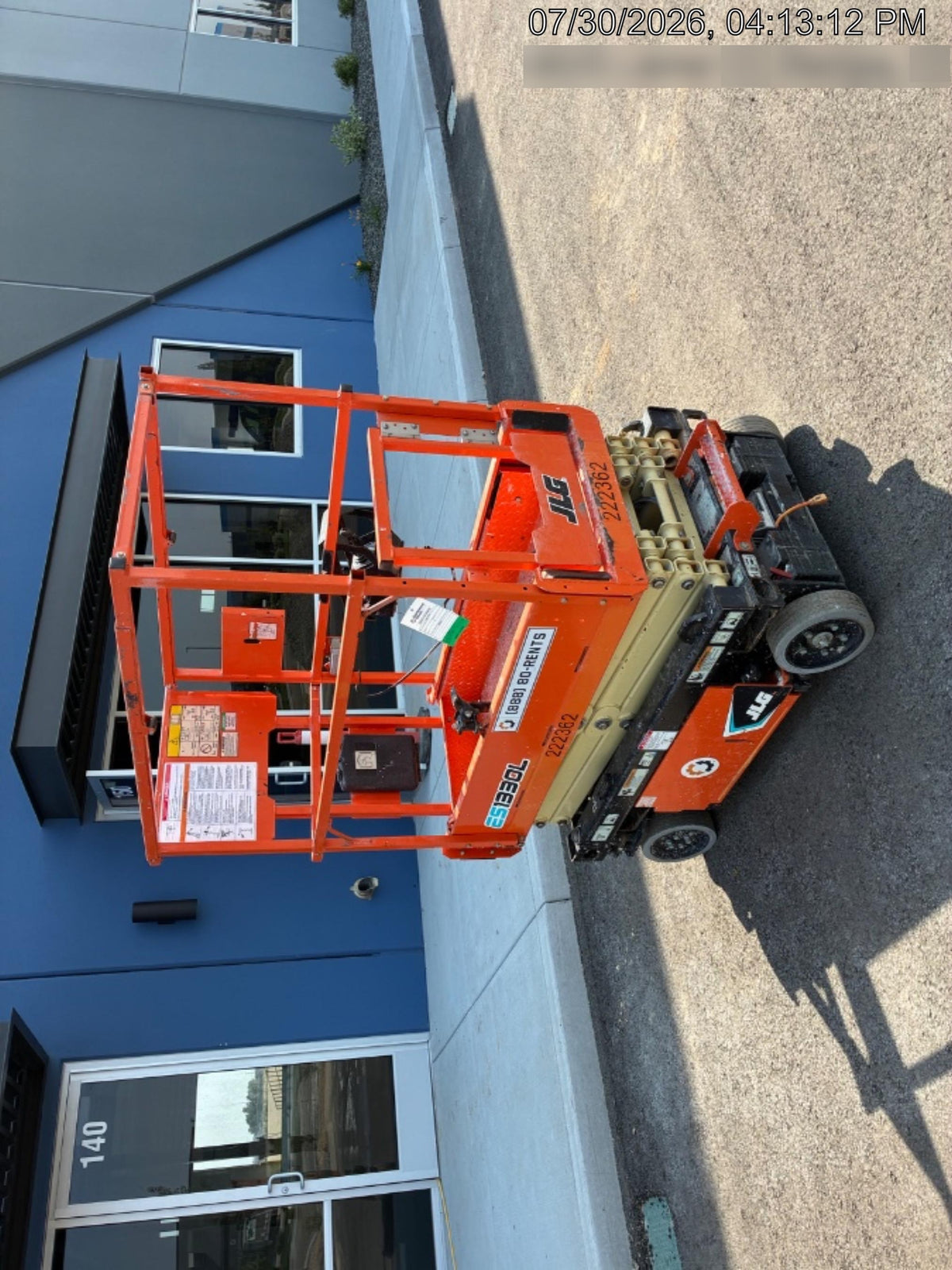 2022 JLG ES1330L