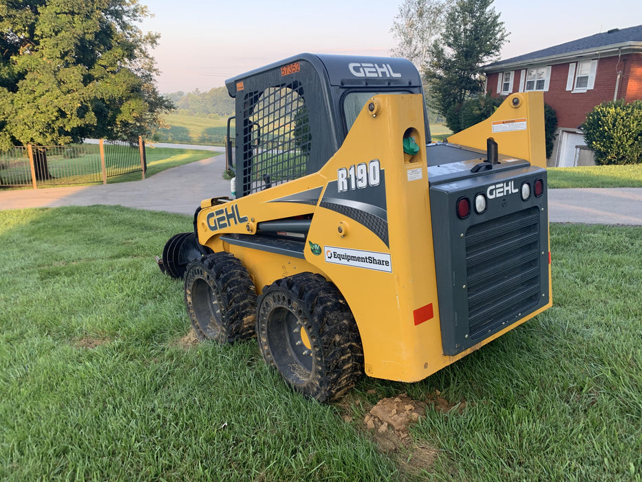 2016 GEHL R190