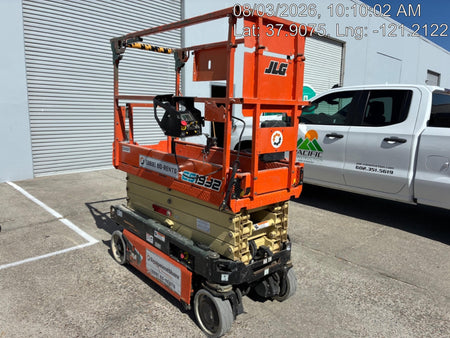 2022 JLG ES1932