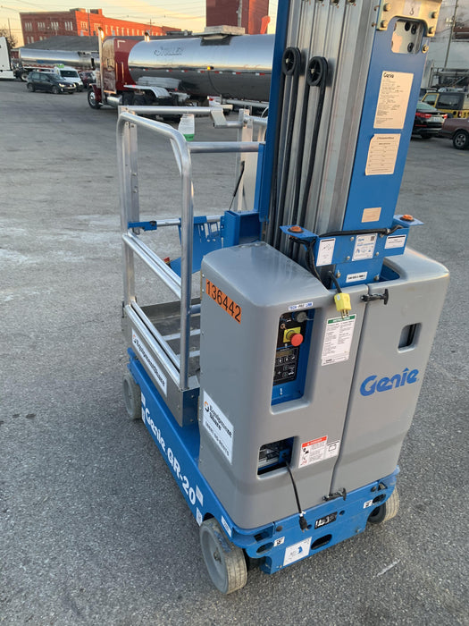 2021 GENIE GR-20
