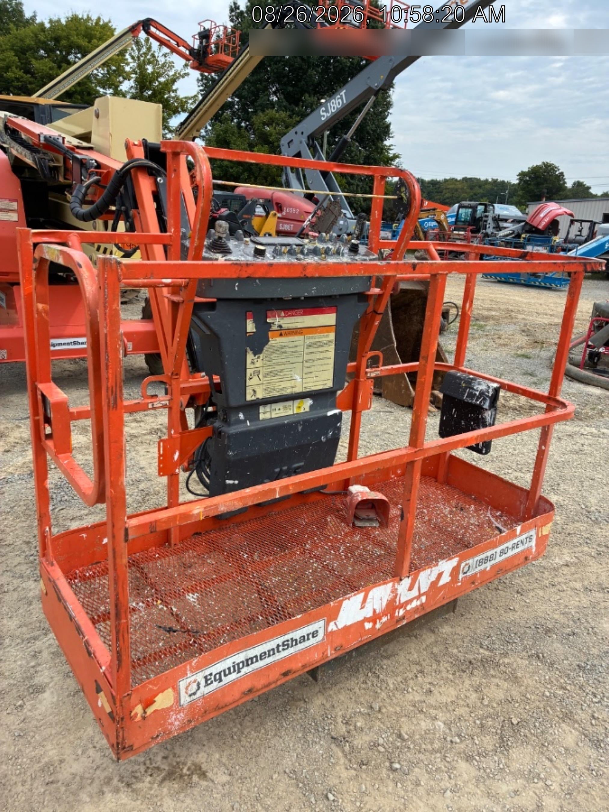 2021 JLG 450AJ