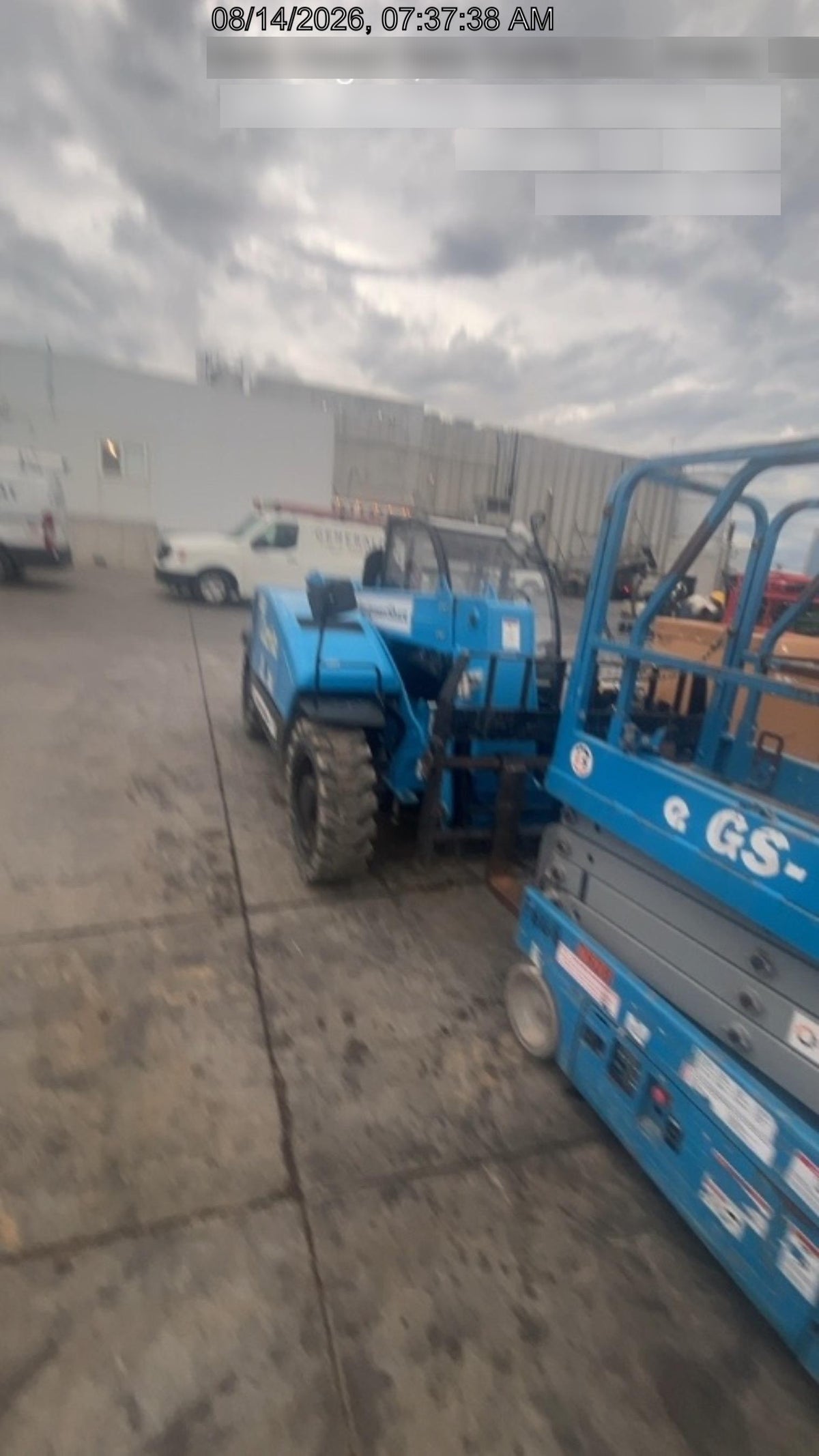 2018 Genie GS-1930 Genie GS-1930 Lift w/Fixed Rail and Chain Entry