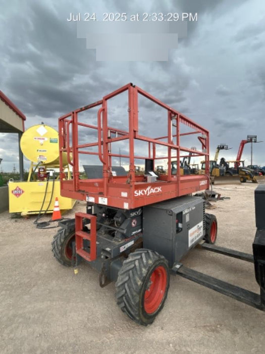 2017 SKYJACK SJ6826 RT