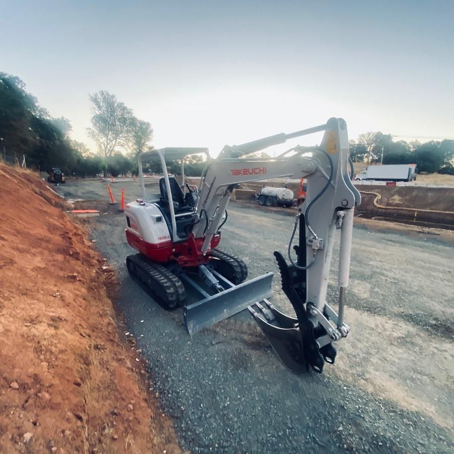 2025 TAKEUCHI TB235-2R