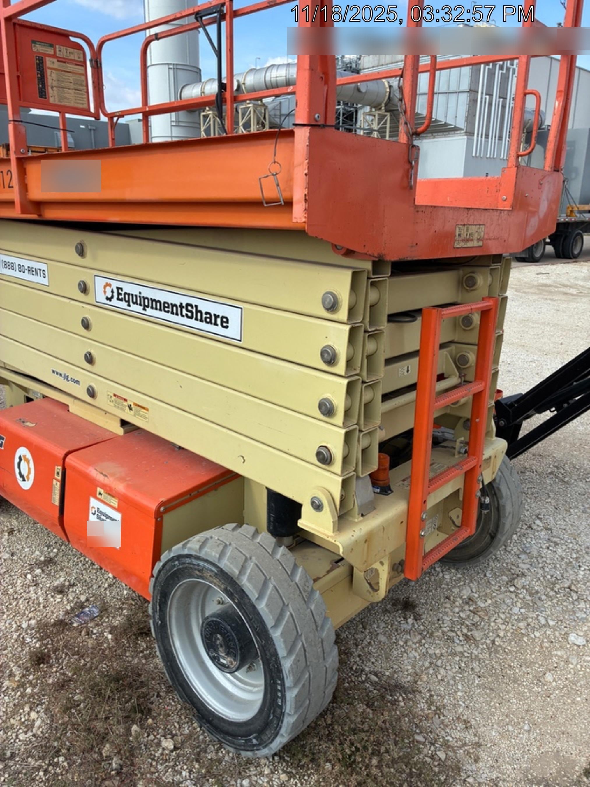 2019 JLG 4069LE