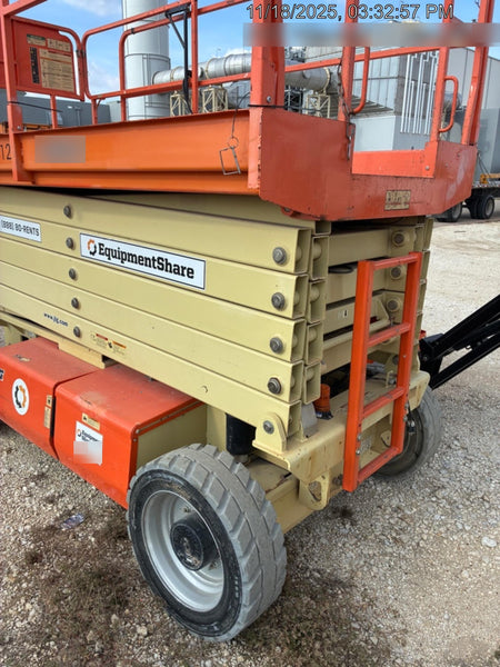 2019 JLG 4069LE