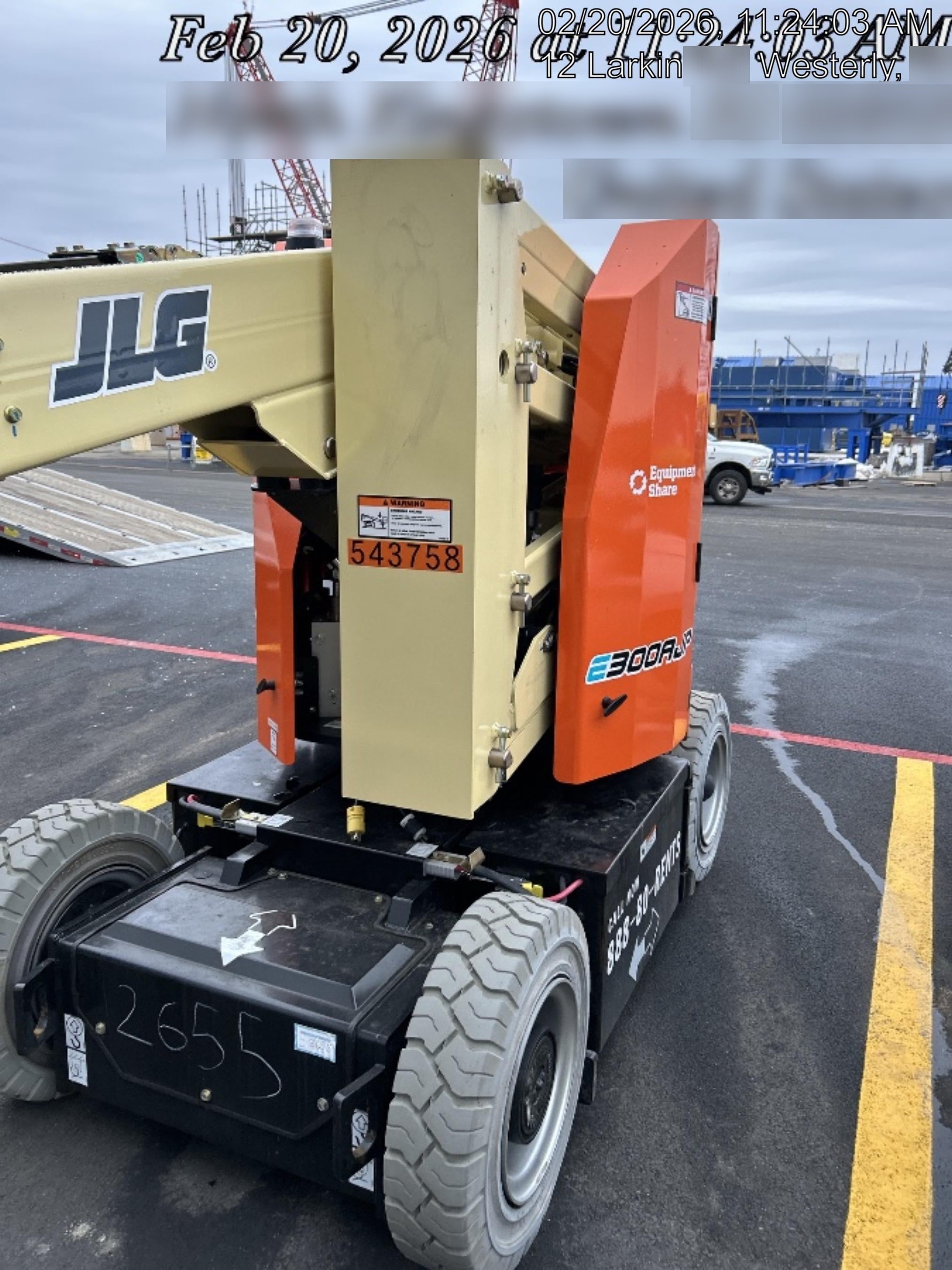 2025 JLG E300AJP