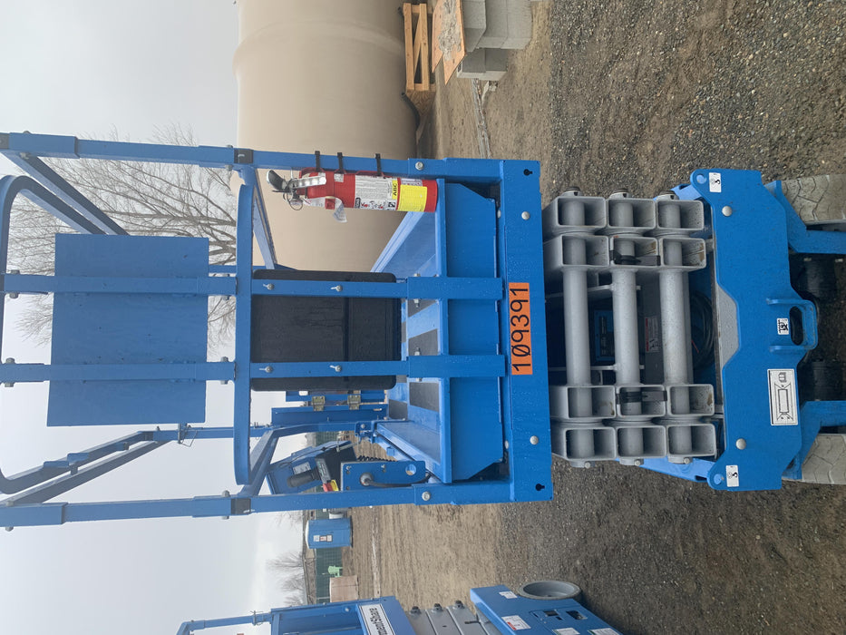 2020 Genie GS-2632 Solid NM Tires, Folding Rails with Half-Height Swing Gate, Beacon, 800W Invertor