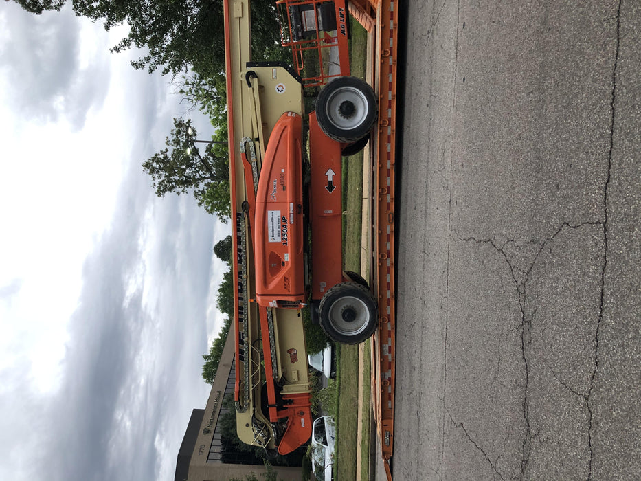 2019 JLG 1250AJP
