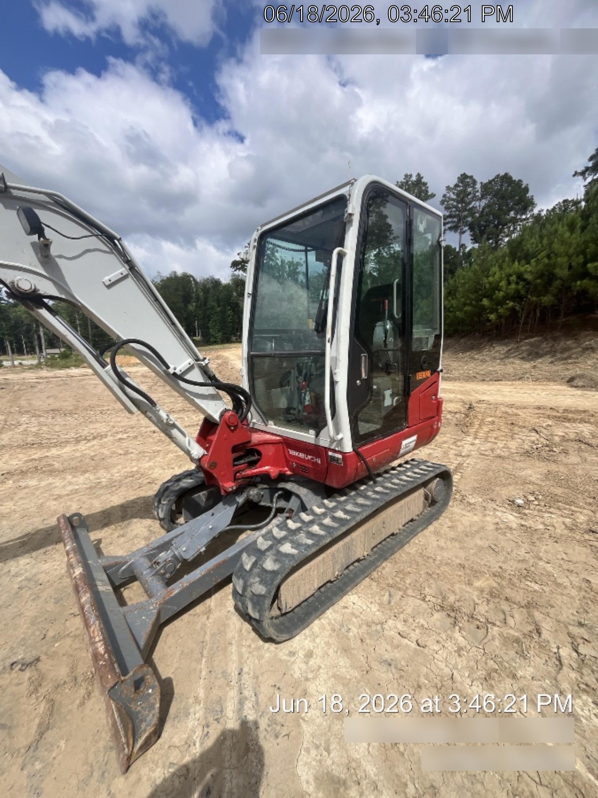 2023 TAKEUCHI TB235-2CR