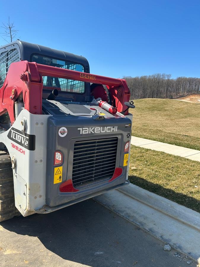 2024 TAKEUCHI TL10V2-CR