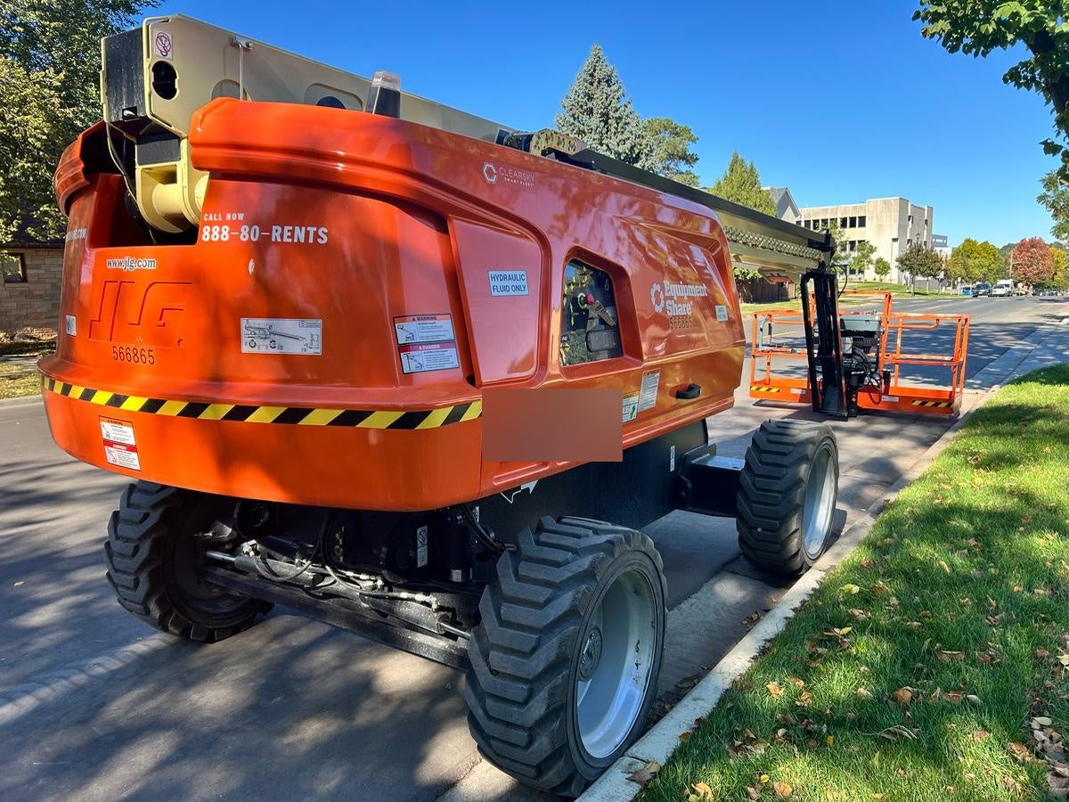 2025 JLG 660SJ