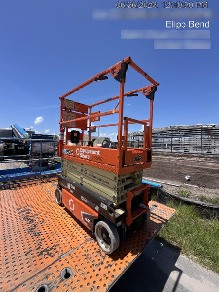 2022 JLG ES1932