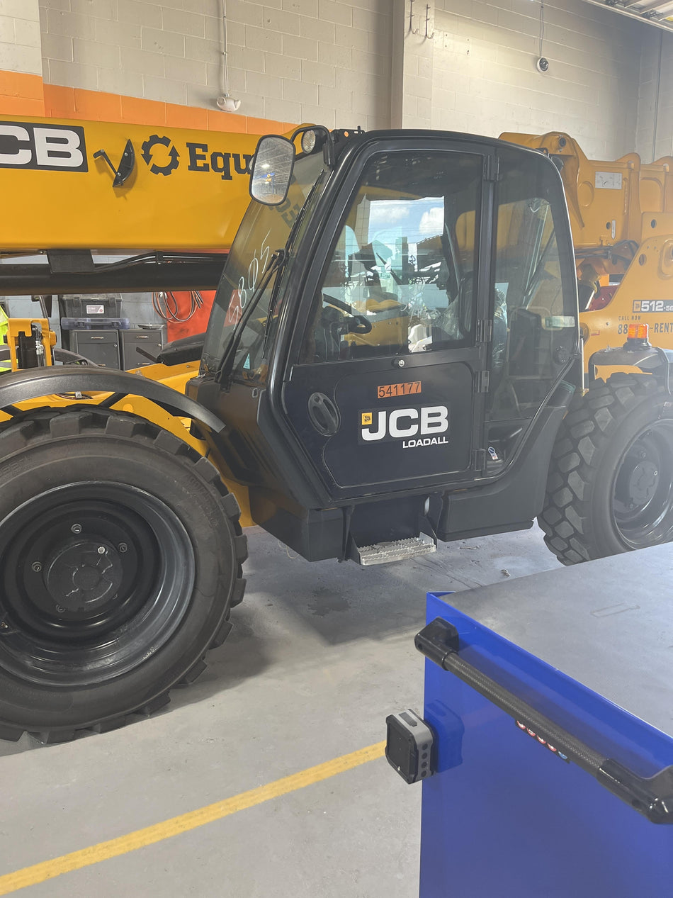 2025 JCB 512-56