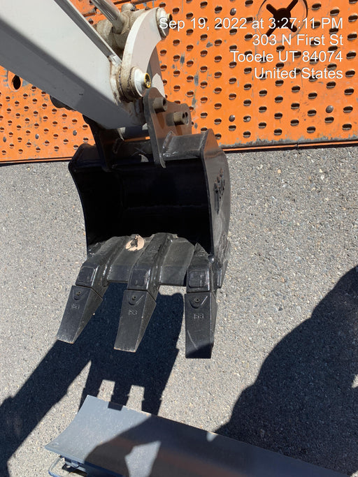 2022 TAKEUCHI TB210R