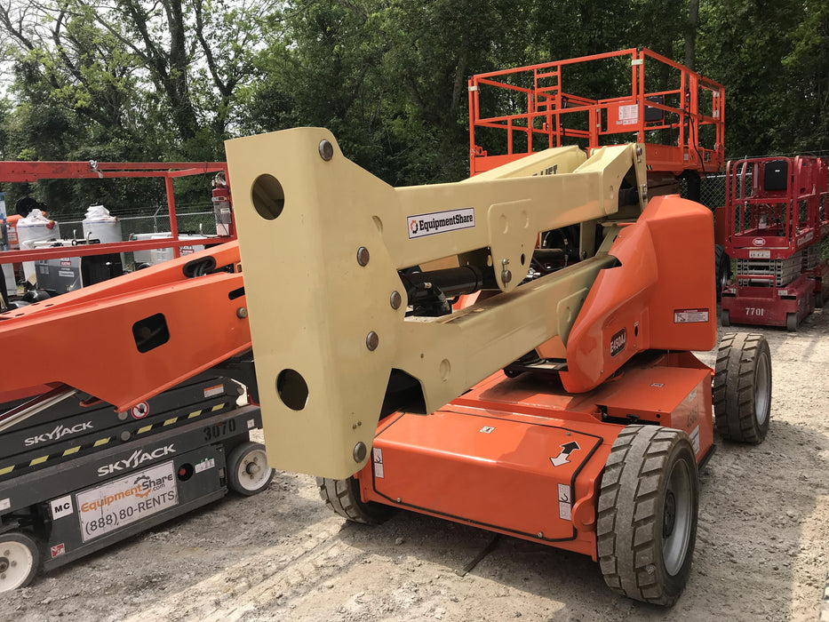 2019 JLG E450AJ