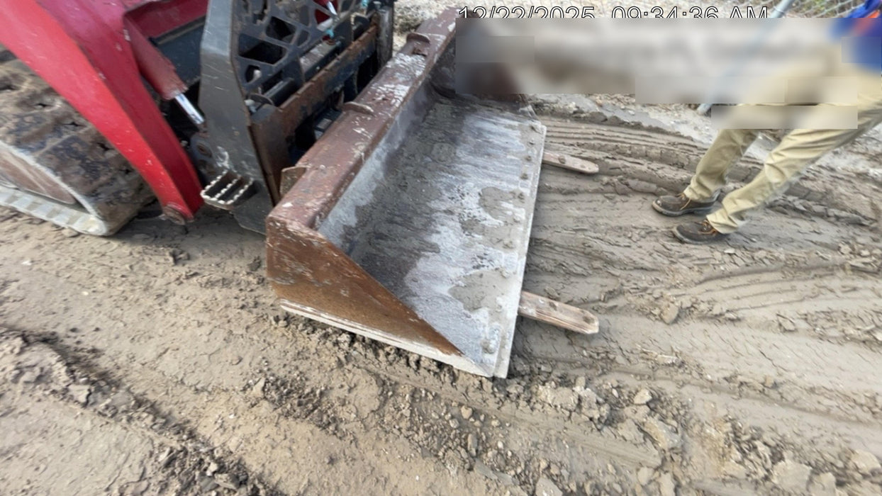 2020 EMKAY 48" Pallet Forks - Emkay