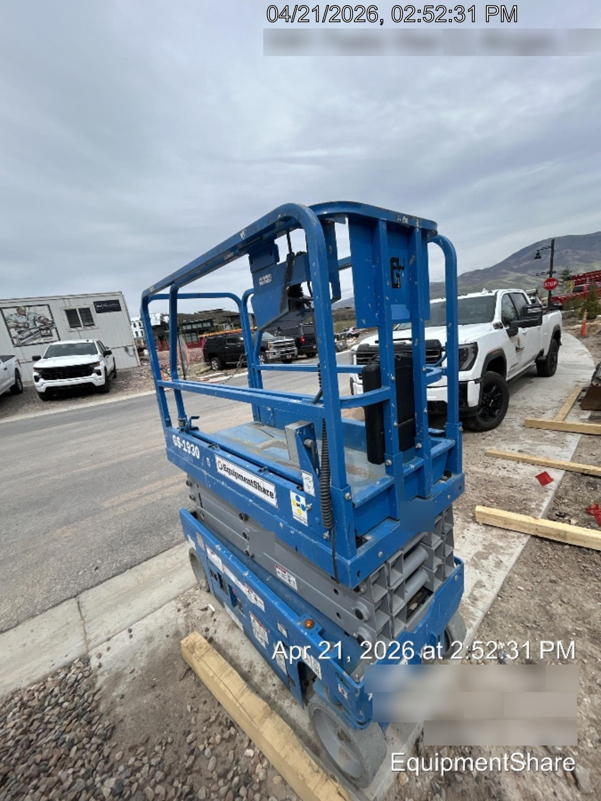 2020 Genie GS-1930 Fixed rails with chain entry gate - Pre A92.20