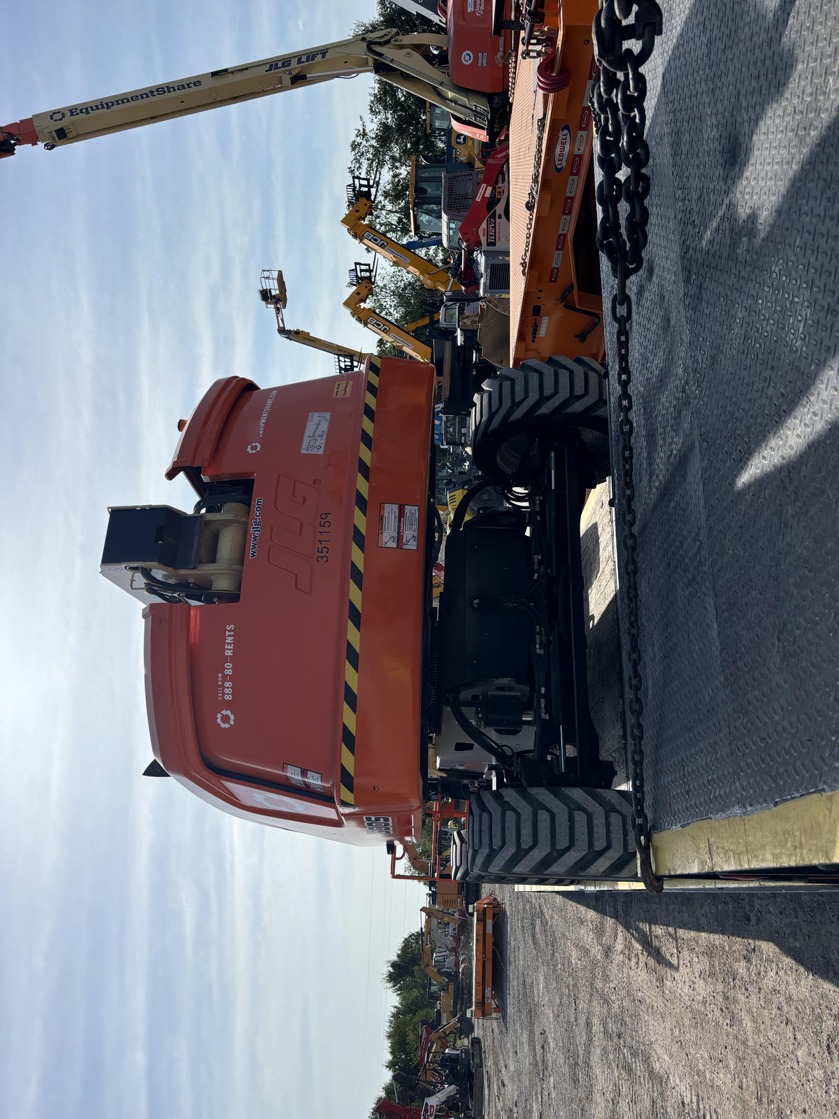 2023 JLG 600S