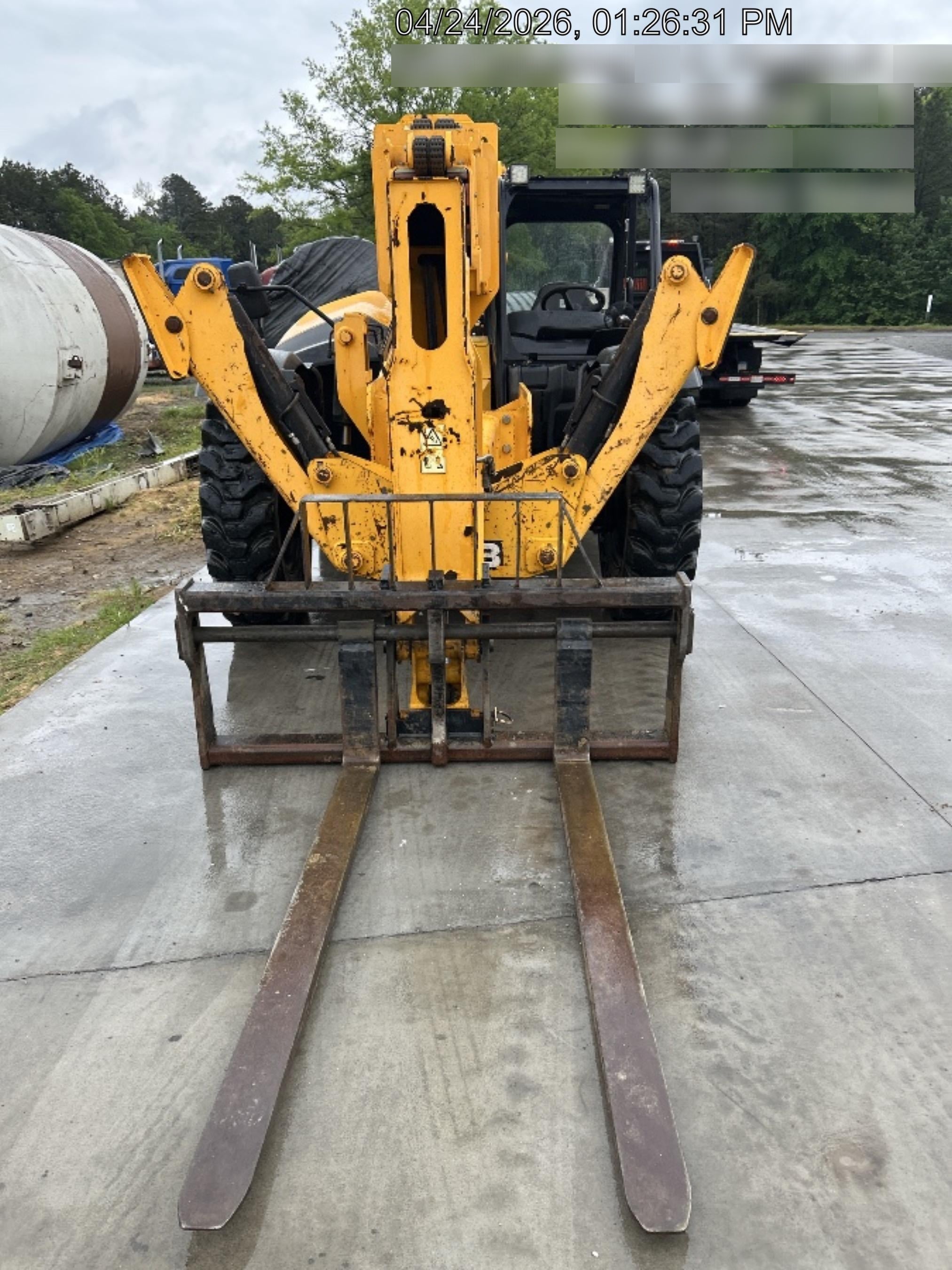 2019 JCB 510-56 Canopy, 74 HP, Solid Tires, STD Worklight, Beacon, Aux Hydraulics, Lifting Eye, Back up Alarm w/66" Carriage/60" Forks