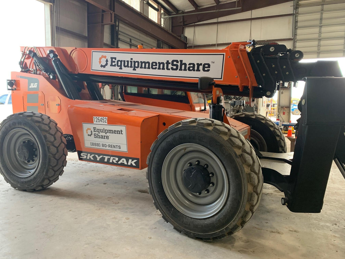 2021 SKYTRAK 12054