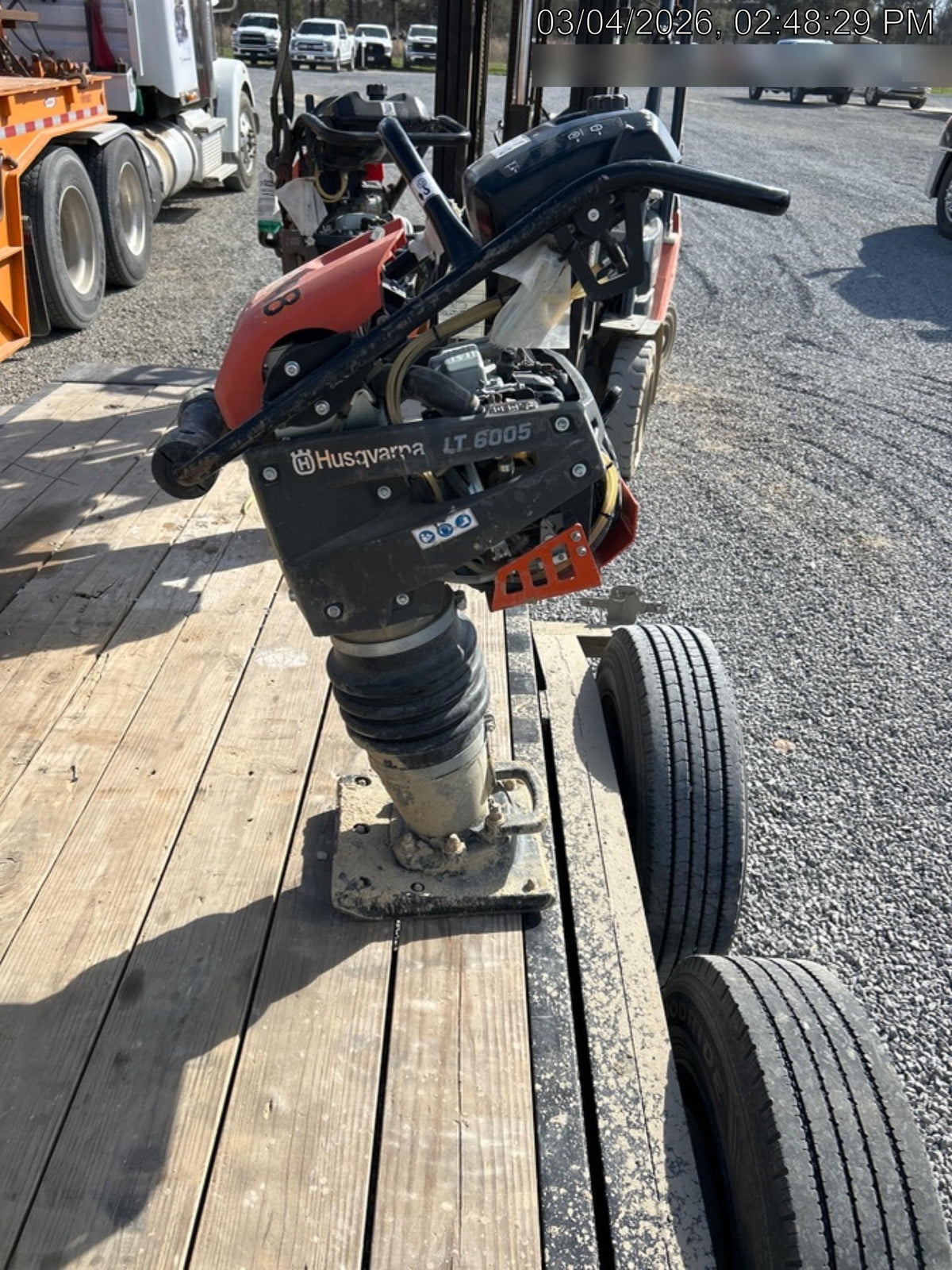 2025 HUSQVARNA LT6005