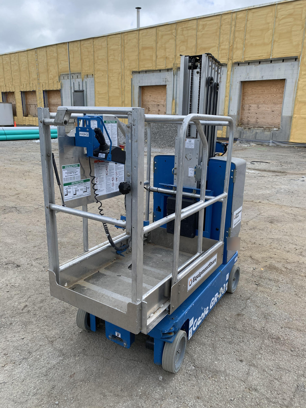 2019 GENIE GR-20