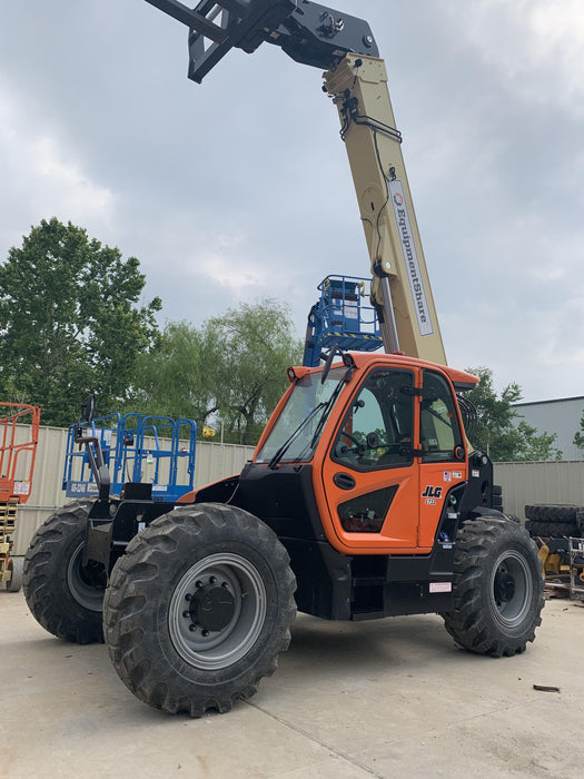 2021 JLG 1732