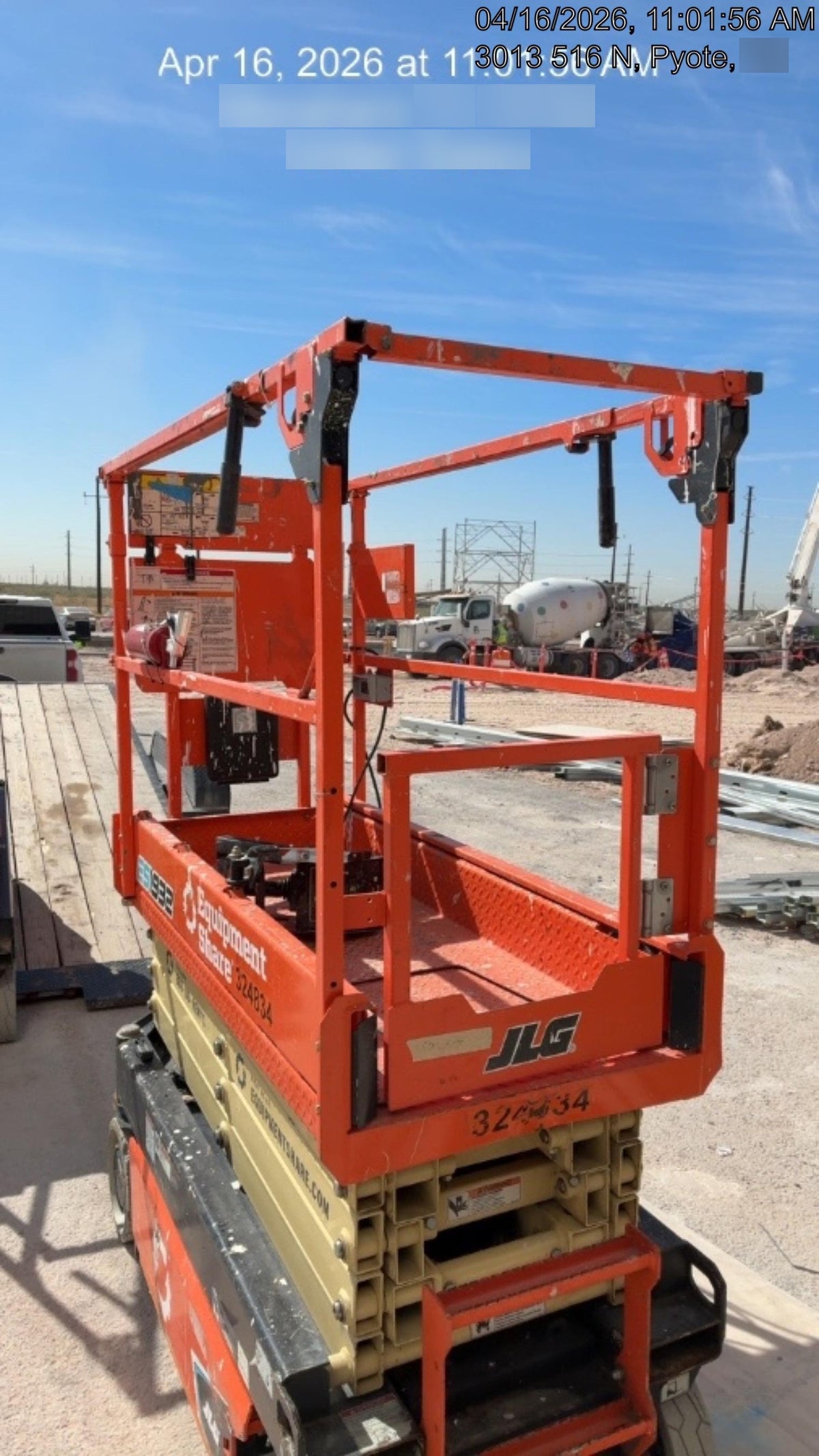2023 JLG ES1932
