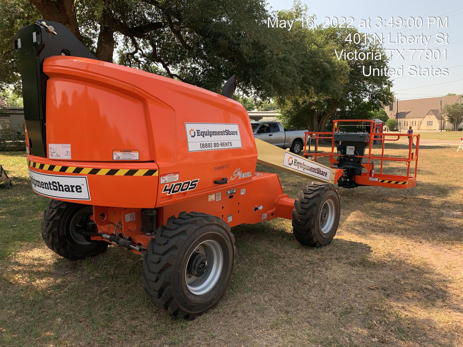 2021 JLG 400S