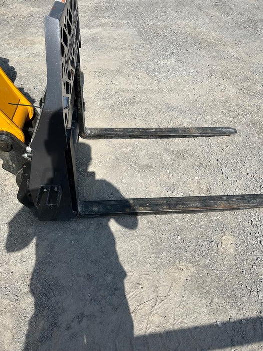 2025 PALADIN 48" Pallet Forks - Paladin