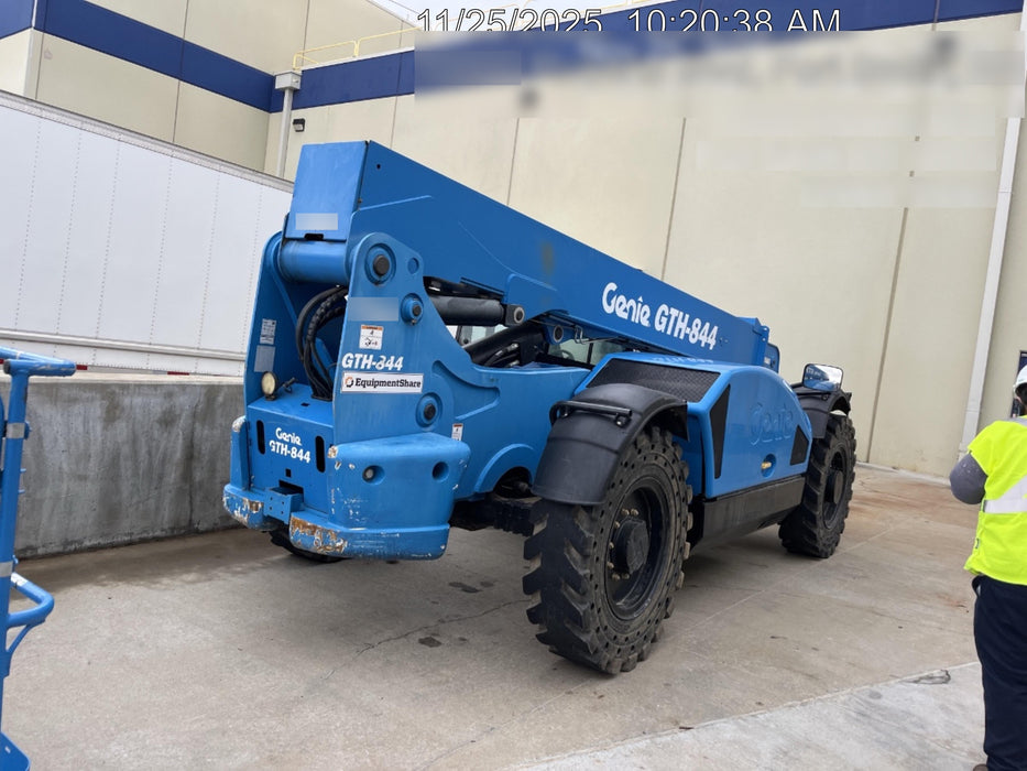 2018 GENIE GTH-844