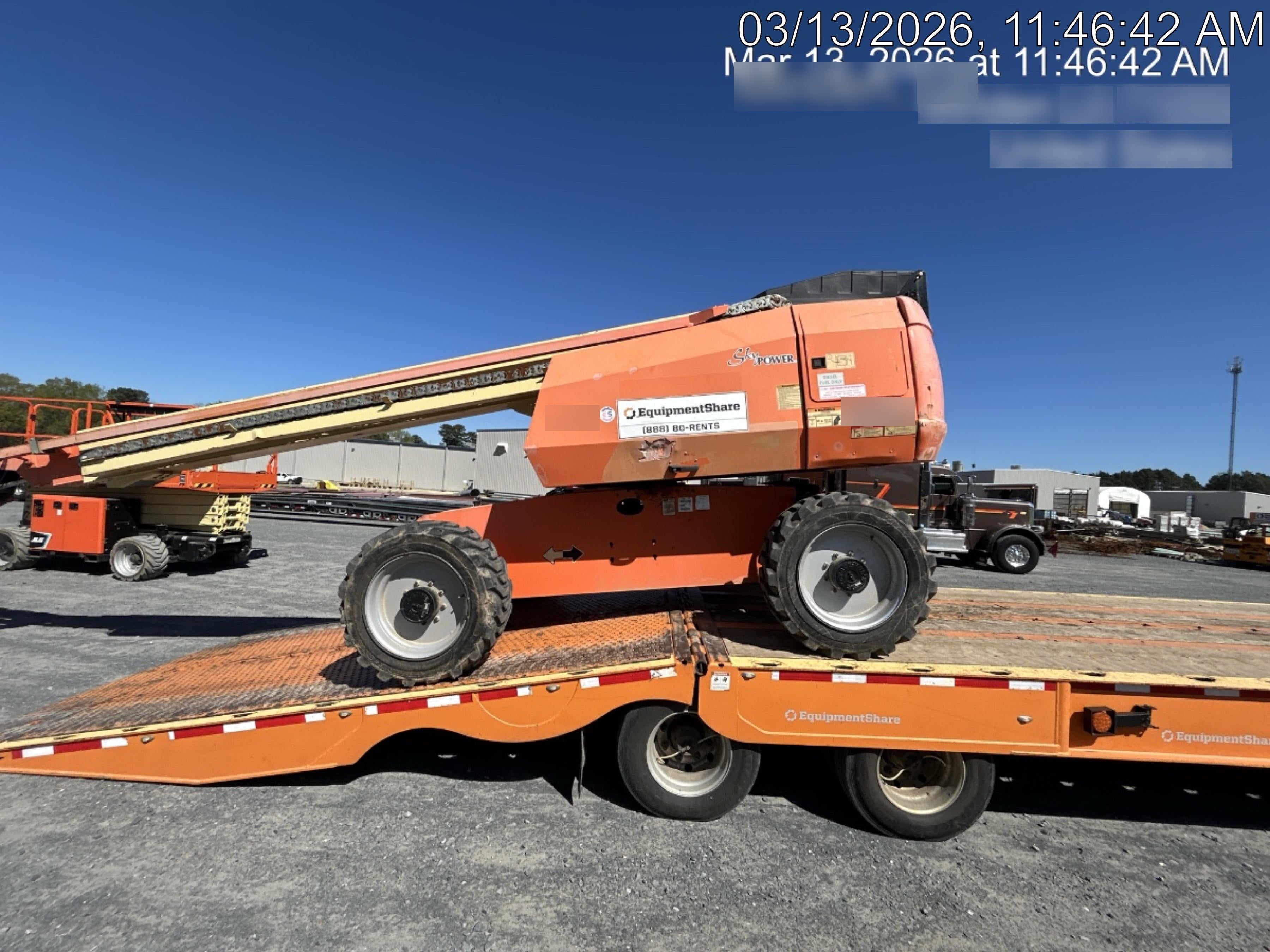 2016 JLG 660SJ