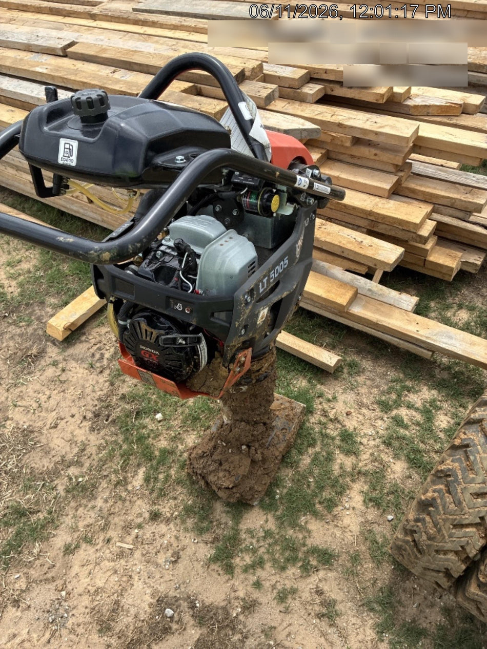 2025 HUSQVARNA LT5005