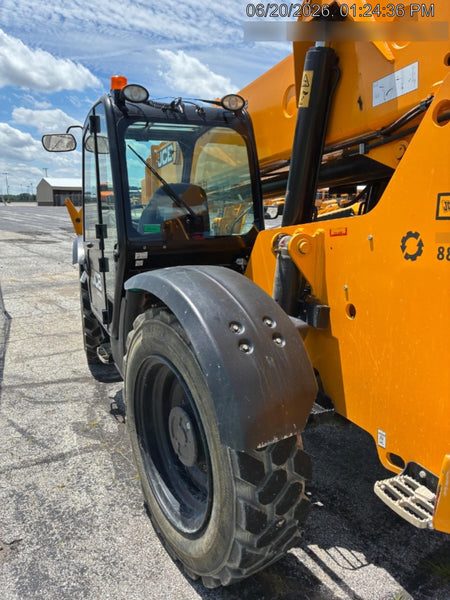 2023 JCB 510-56