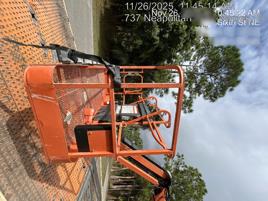 2016 JLG 660SJ