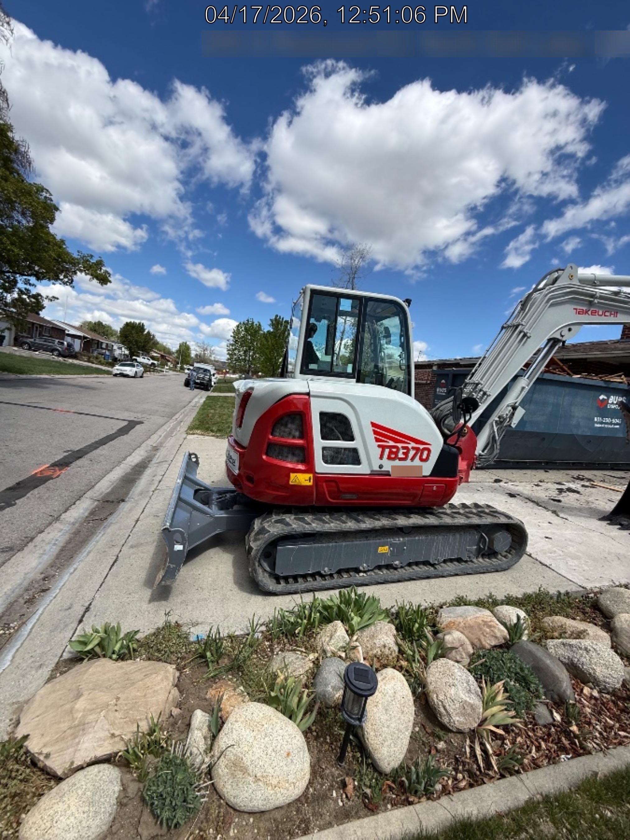 2023 TAKEUCHI TB370CR