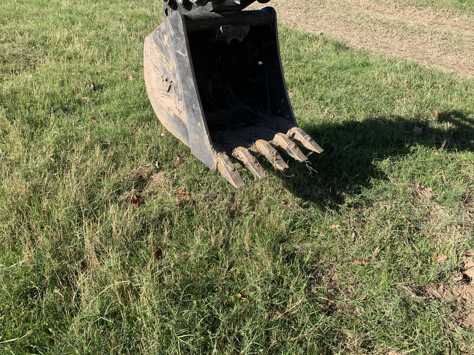 2020 Takeuchi TB250-2C Cab/Heat/Air, Rubber Tracks, Manual TAG QC
