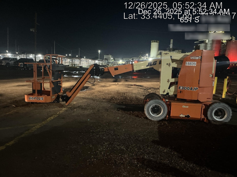 2019 JLG E300AJP