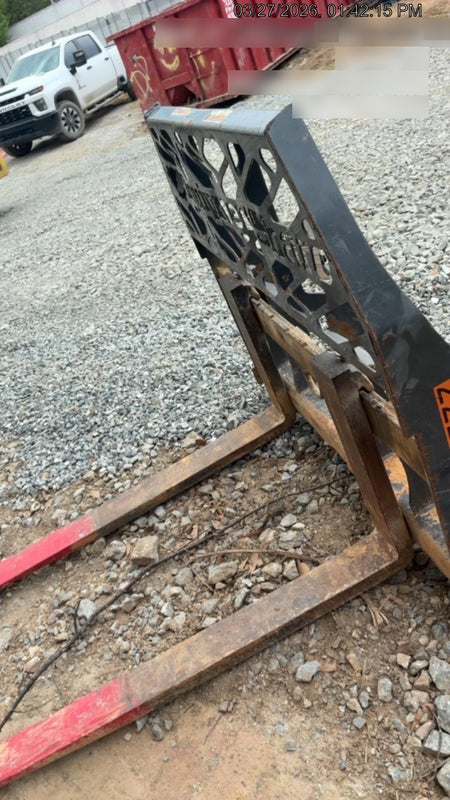 2022 PALADIN 48" Pallet Forks - Paladin