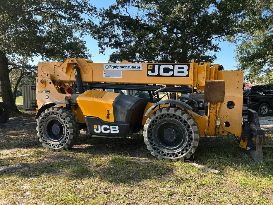 2019 JCB 510-56 Canopy, 74 HP, Solid Tires, STD Worklight, Beacon, Aux Hydraulics, Lifting Eye, Back up Alarm w/66" Carriage/60" Forks